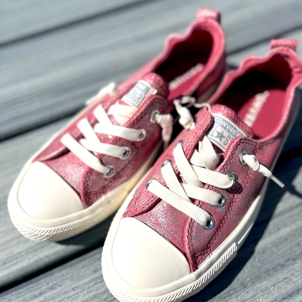 Converse Shoreline Low-Top Sneakers